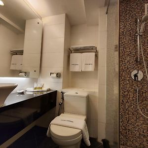 Habitación Estándar con 2 Camas Individuales